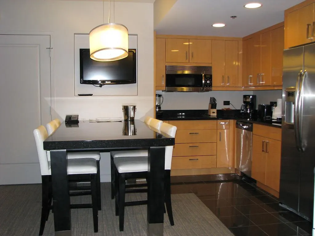 Suites At Elara Las Vegas Center Strip-No Resort Fees 0*,